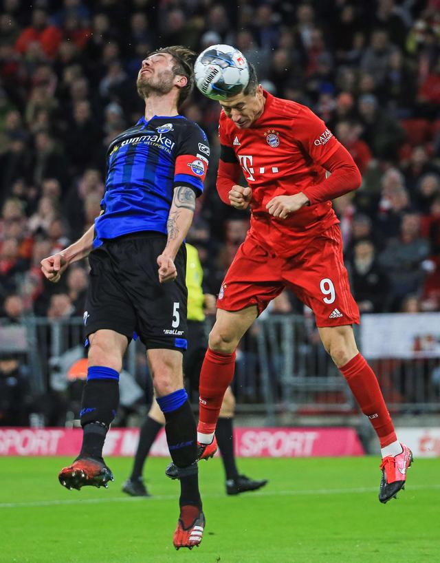 由曼联的年 由曼联的年