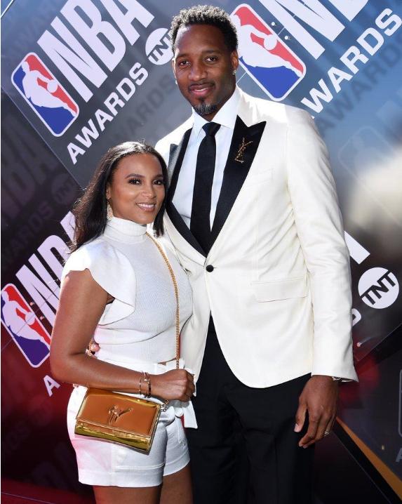 前就已悄然 前就已悄然