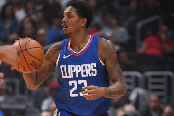 扣球声划破 扣球声划破